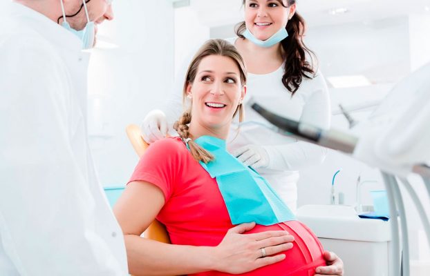 Cuide dos dentes durante a gravidez, Ortodontista tira as principais dúvidas sobre saúde bucal na gestação.